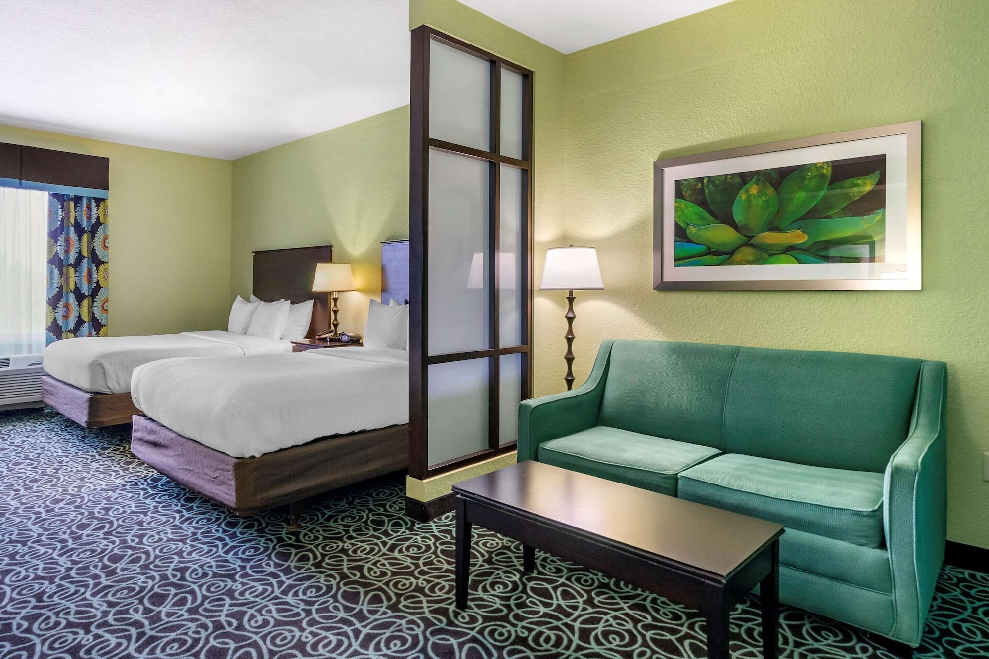 Hotel Hampton By Hilton Tampa Fairgrounds Casino 3*