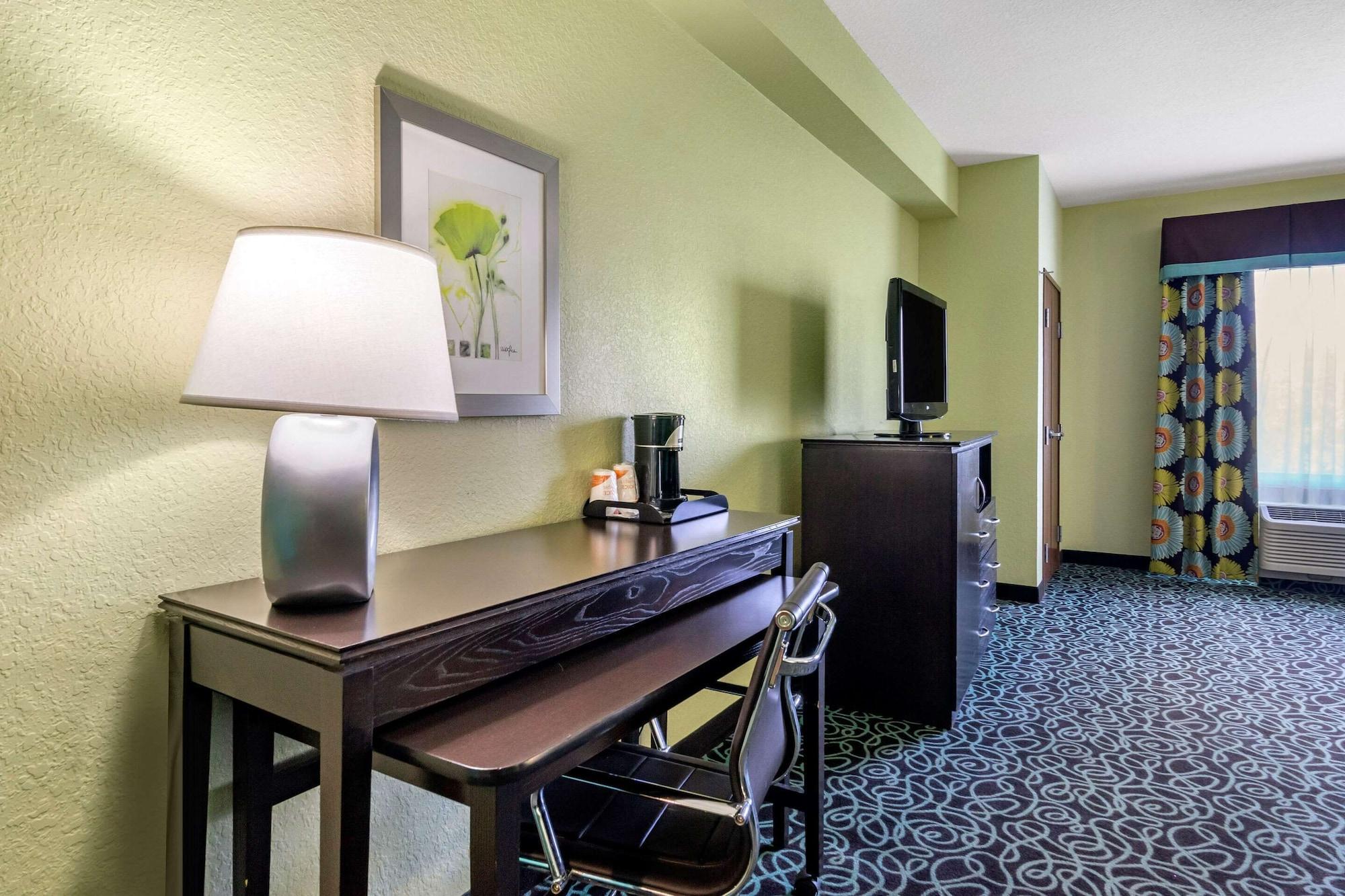 Hotel Hampton By Hilton Tampa Fairgrounds Casino