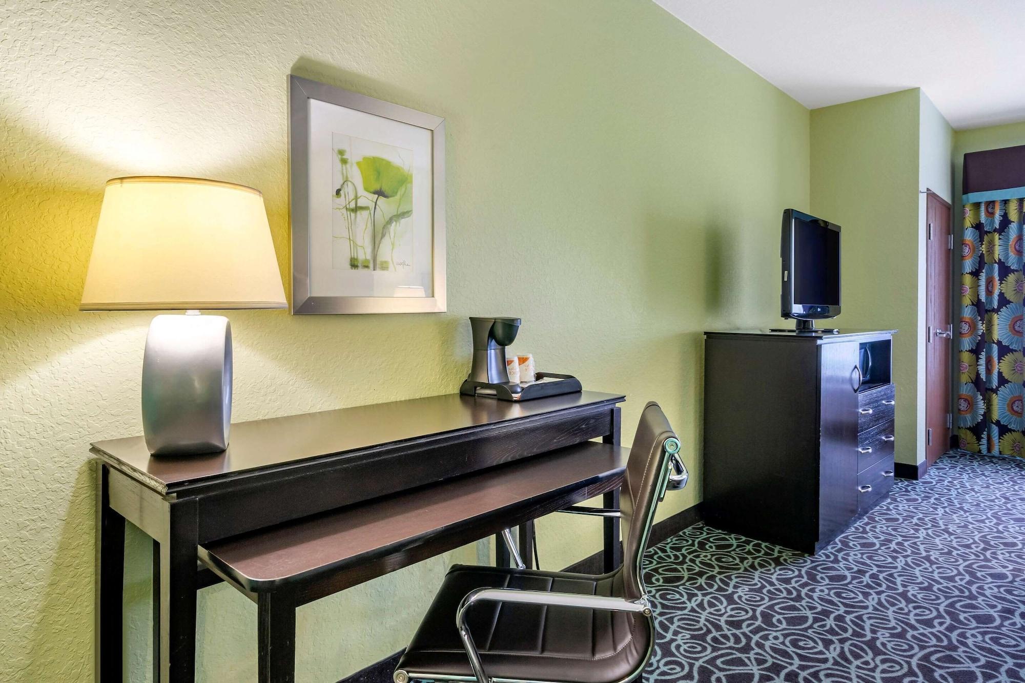 Hotel Hampton By Hilton Tampa Fairgrounds Casino 3*