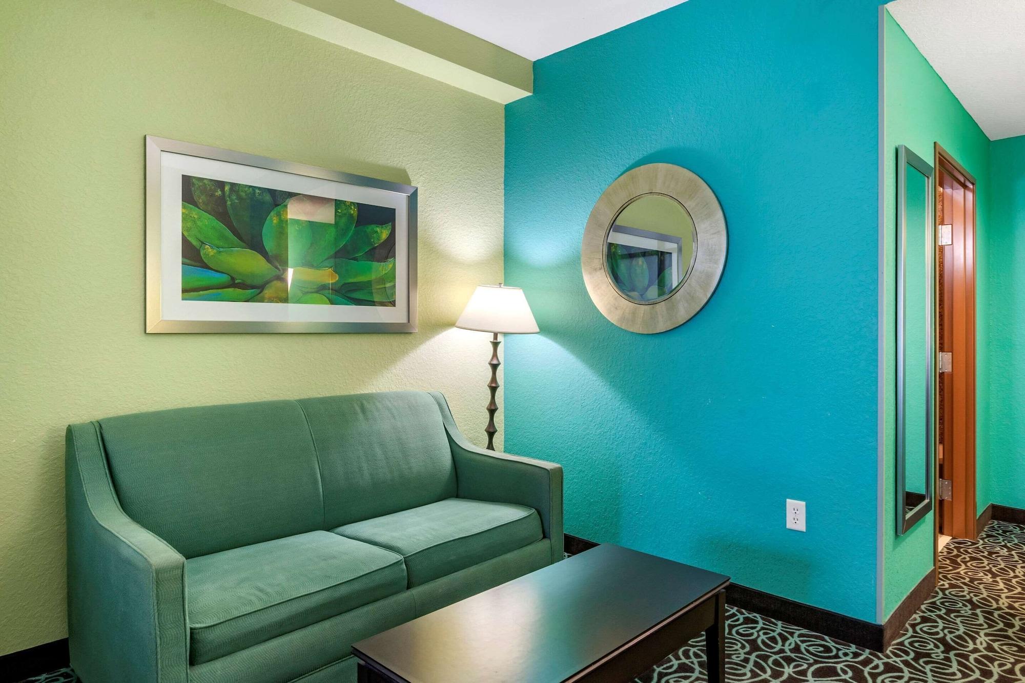 Hampton By Hilton Fairgrounds Casino