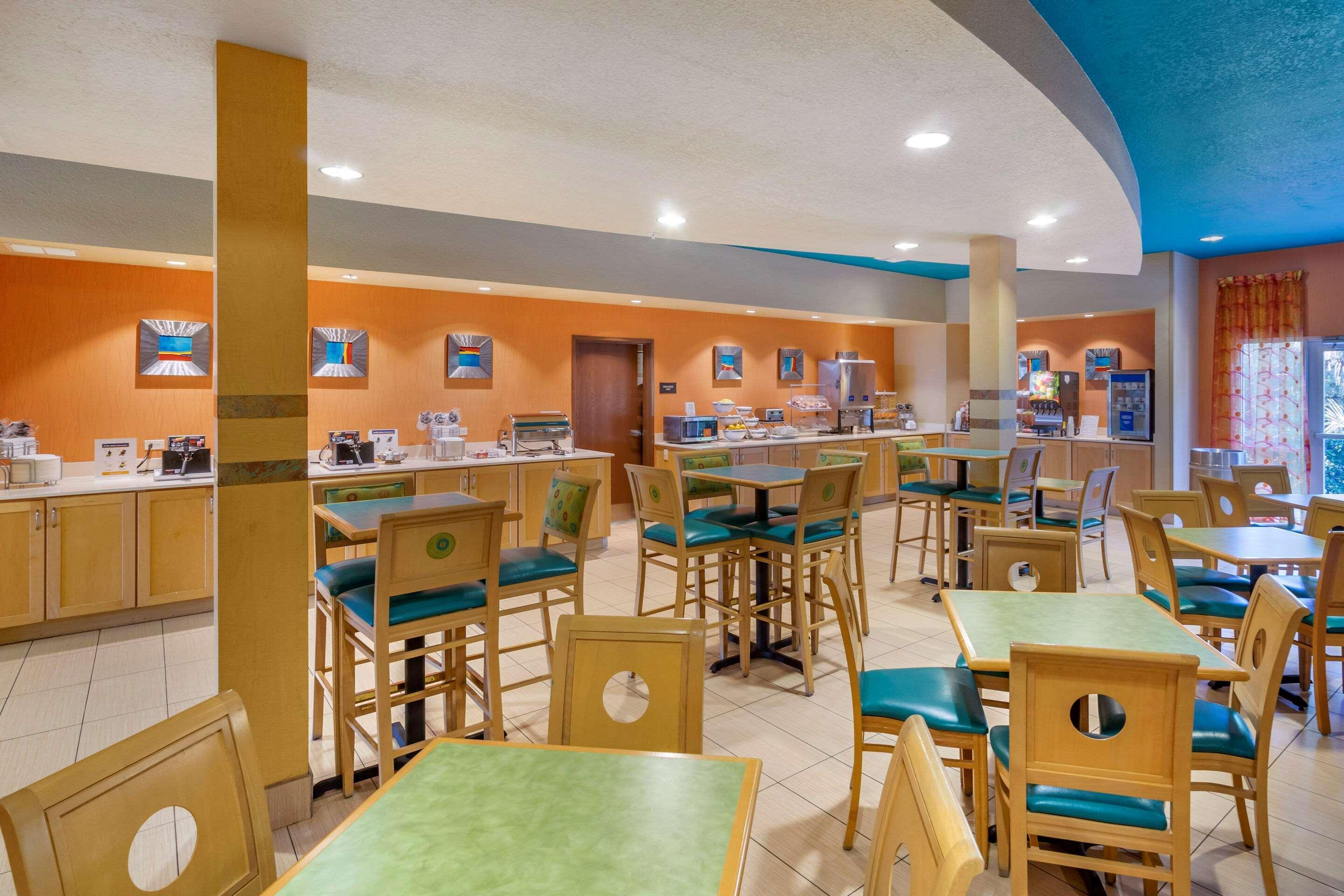 Hampton By Hilton Tampa Fairgrounds Casino
