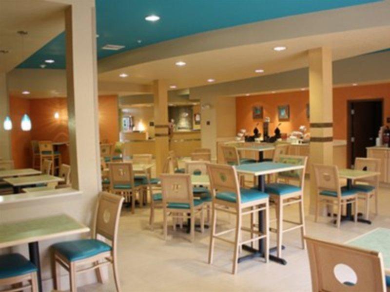 Hotel Hampton By Hilton Tampa Fairgrounds Casino Mango